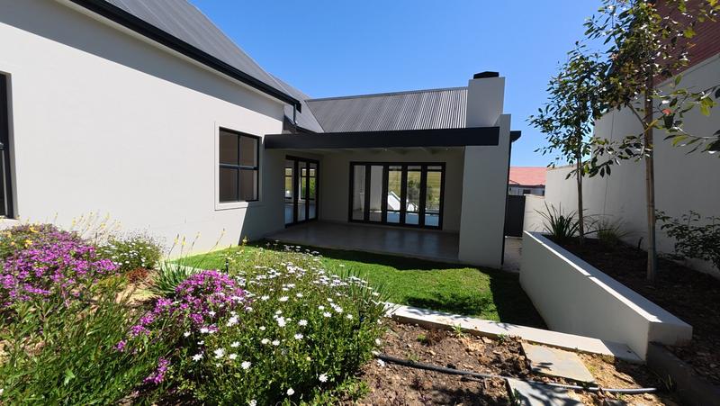 4 Bedroom Property for Sale in Mount Royal Golf Estate Western Cape